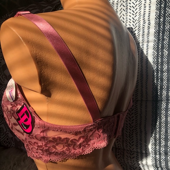 SOLD - Picture 2 of 7